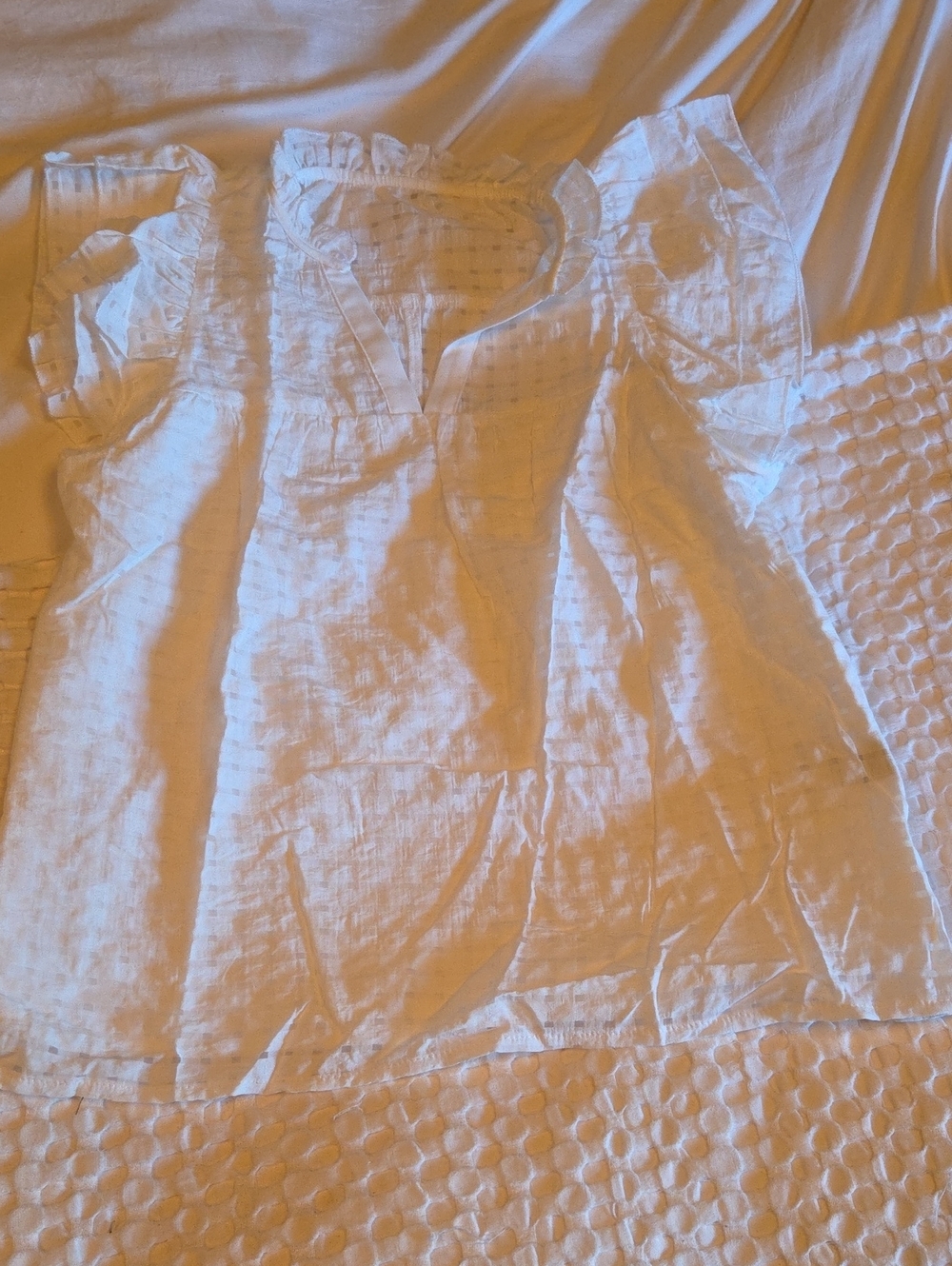White Ruffled Cap Sleeve Linen Top Lg